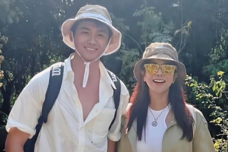Diệp Lâm Anh tận hưởng cuộc sống 'xê dịch' cùng bạn trai