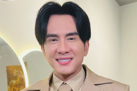 Đan Trường:  ' Tôi giữ mình trước cám dỗ ' 