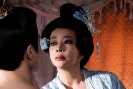 'Võ Tắc Thiên' Lưu Hiểu Khánh gây sốt với phim ngắn đạt 100 triệu view