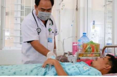 Làm rõ vụ 75 người nghi bị ngộ độc thực phẩm sau khi ăn bánh mì ở Gia Lai