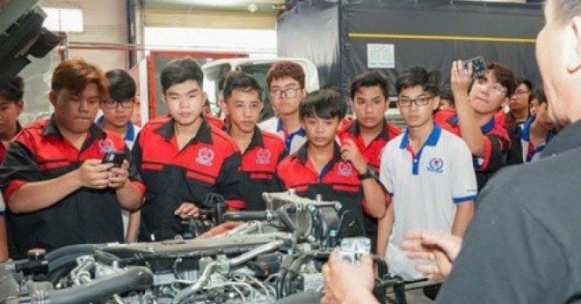 Nhiều ngành học mà AI không thể thay thế