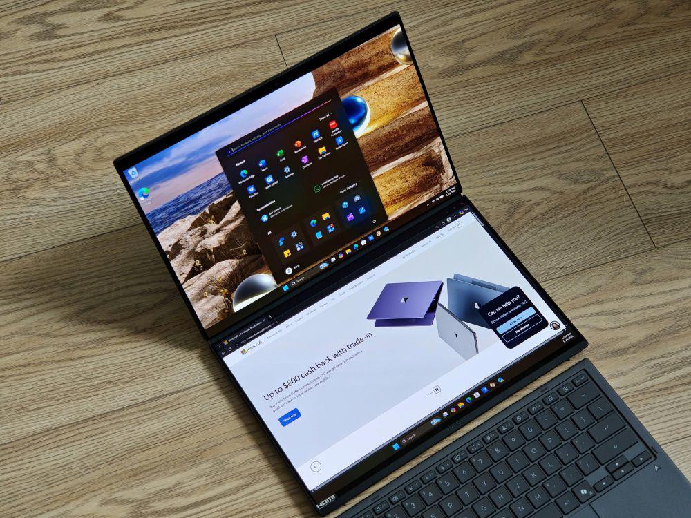 ASUS Zenbook Duo UX8407A.
