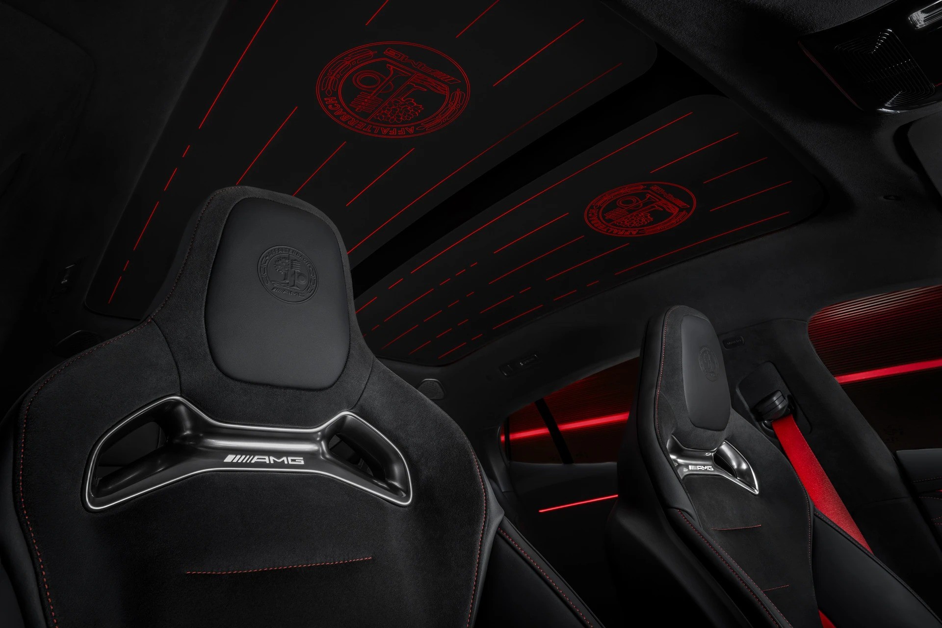 Mercedes-AMG ra mắt dòng xe GT 4-Door Coupe mới - 8