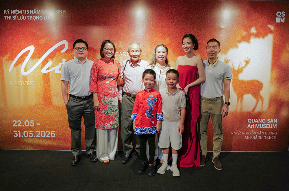 Gia đình của cố thi sĩ Lưu Trọng Lư.