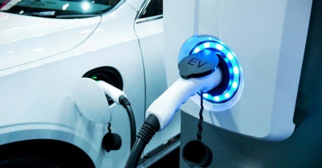 Sạc xe điện nhanh như đổ xăng: Sạc 6 phút đầy 85%, không lo chai/nổ