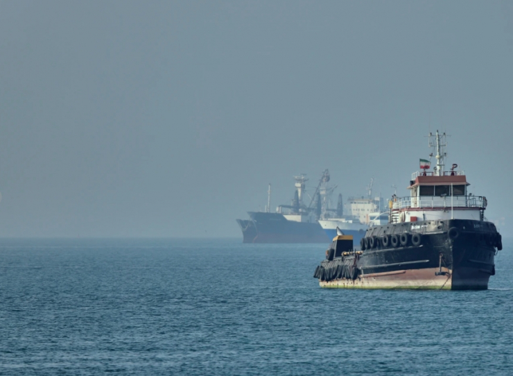 Mỹ tuyên bố tấn công tự vệ, nhằm vào bệ phóng tên lửa và tàu Iran gần Hormuz - 1