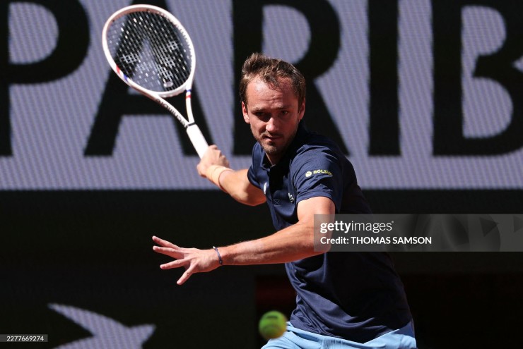 Video tennis Walton – Medvedev: Nghẹt thở 5 set, cái kết bất ngờ. (Roland Garros)