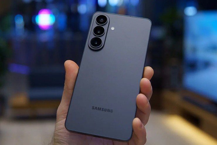 Mảng kinh doanh điện thoại di động của Samsung rất có lợi nhuận, vậy tiền thưởng của nhân viên ở đâu?