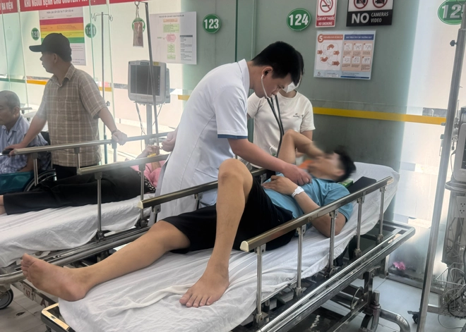 Nắng nóng gay gắt, bệnh viện tăng ca cấp cứu vì say nắng