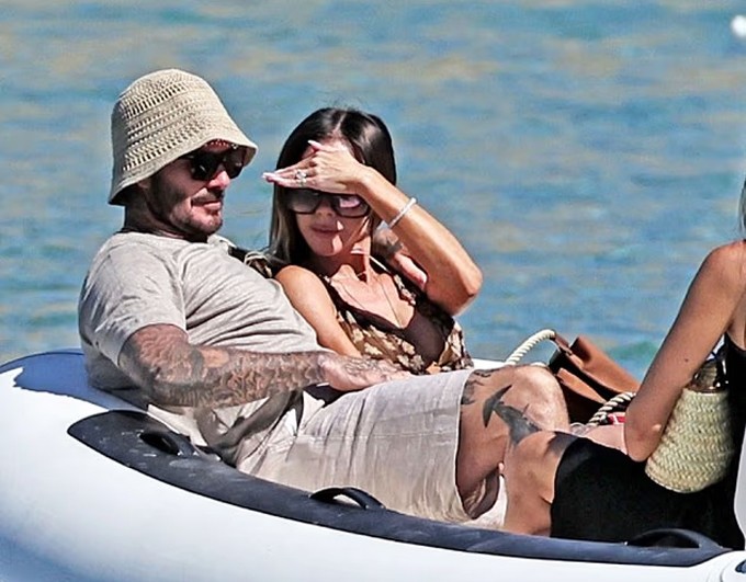Becks - Vic đưa các con đi nghỉ hè ở Tây Ban Nha - 4