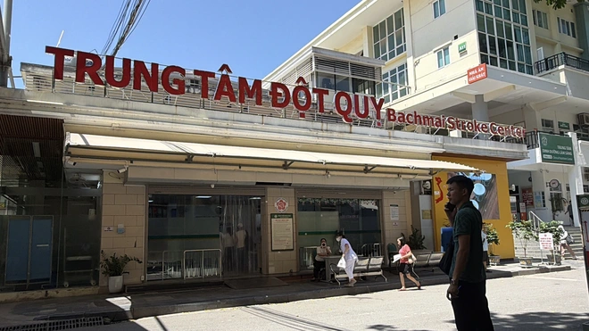Nắng nóng gay gắt, bệnh viện tăng ca cấp cứu vì say nắng