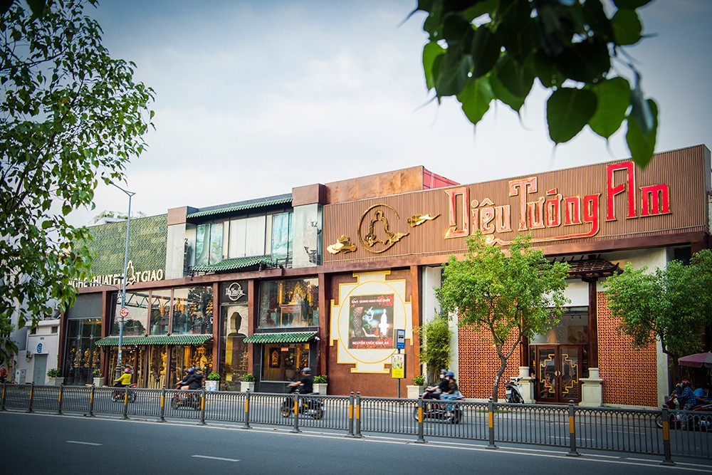 Không gian trưng bày và giới thiệu sản phẩm tại 382 Nam Kỳ Khởi Nghĩa, Phường Xuân Hòa, Tp. Hồ Chí Minh