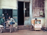 Hàng quán Hà Nội thập niên 1980-1990 qua ống kính