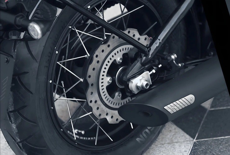 Bobber 500cc mới ra mắt với loạt trang bị cao cấp, giá rẻ khó tin - 2