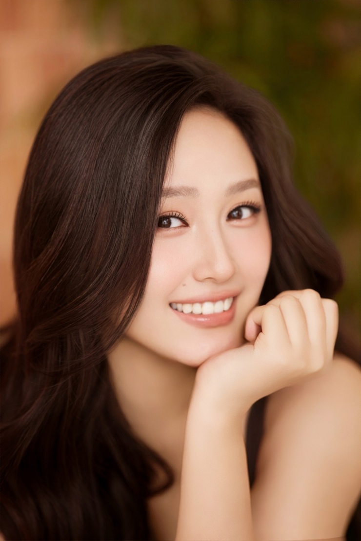 Mai Phương Thúy khoe đường cong với đồ sporty chic - 10