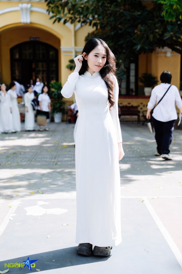 Học sinh Phan Đình Phùng tay trong tay lưu giữ khoảnh khắc bế giảng - 15
