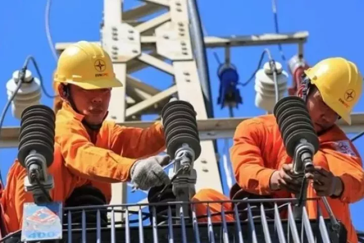 Tiêu thụ điện lập kỷ lục, Bộ Công Thương muốn áp dụng ngay khung giờ cao điểm mới