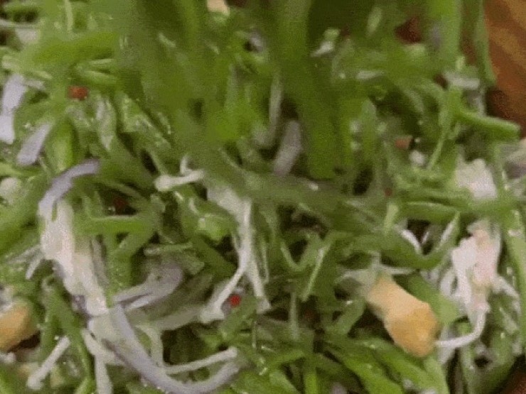 Rau muống trộn chua ngọt giải nhiệt ngày nắng nóng