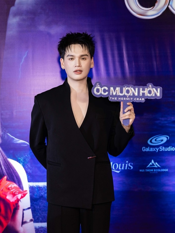 Hòa Minzy cùng dàn mỹ nhân khoe sắc trên thảm đỏ - 10