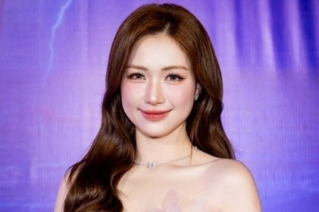 Hòa Minzy cùng dàn mỹ nhân khoe sắc trên thảm đỏ