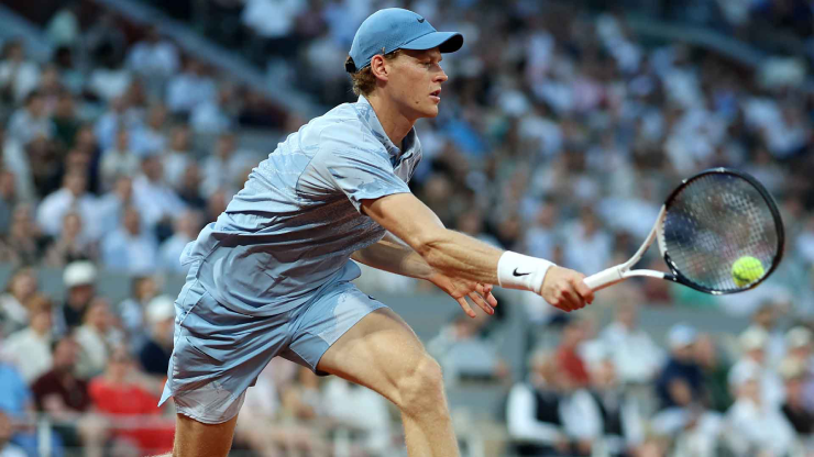 Sinner chỉ mất 1 giờ 52 phút để giành tấm vé vào vòng 2 Roland Garros 2026