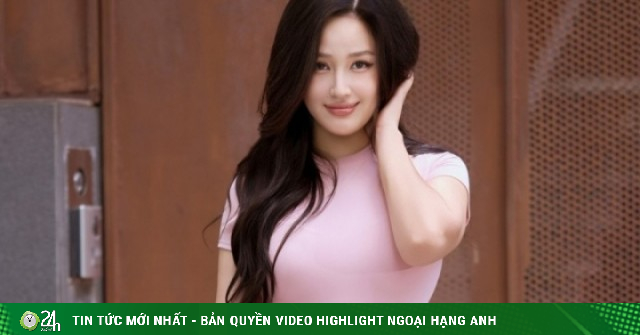 Mai Phương Thúy khoe đường cong với đồ sporty chic