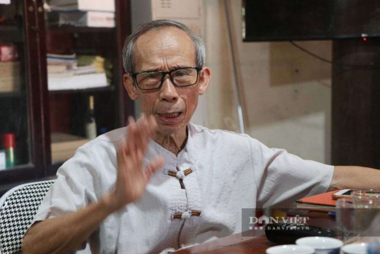 Cụ Uông chia sẻ, khi nghe tin có chủ trương Dự án “Trục Đại lộ cảnh quan sông Hồng” nhân dân rất đồng tình ủng hộ. Tuy nhiên, có thông tin quy hoạch sẽ giải tỏa, đưa dân đi nơi khác, ai cũng lo lắng. Ảnh: Gia Khiêm