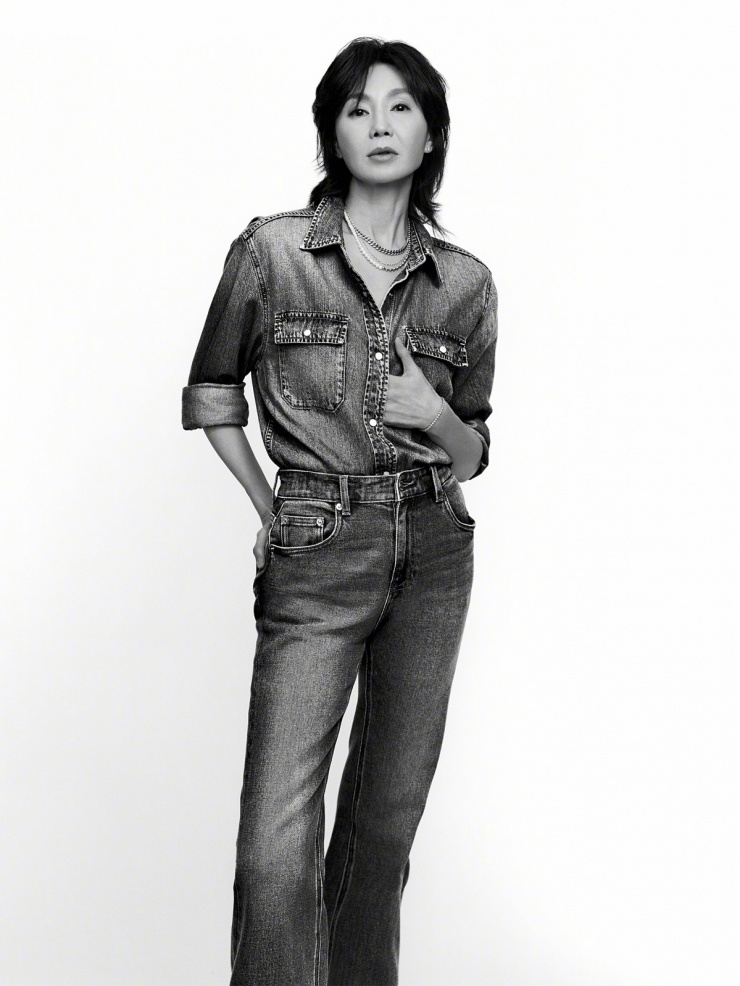 Vẻ thanh lịch của Trương Mạn Ngọc - 7