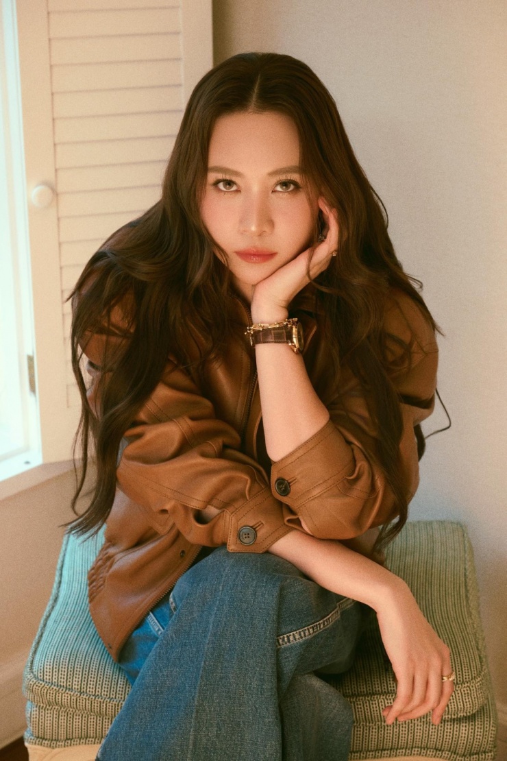 Đàm Thu Trang đeo trang sức kim cương hơn 4 tỷ đồng - 7
