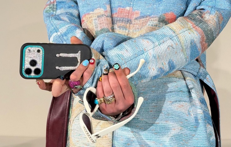 Sở thích vẽ móng 'nổi bần bật' của G-Dragon - 2