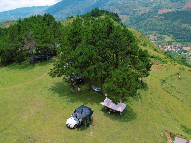 Điểm tránh nóng cách Hà Nội 200km, 'hè không cần quạt, đêm ngủ phải đắp chăn'