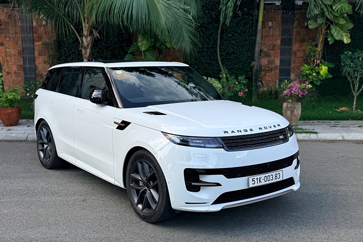Chi tiết mẫu xe Range Rover Sport PHEV đầu tiên có mặt tại Việt Nam, giá hơn 8 tỷ đồng