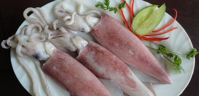 Chọn mực tươi ngon là một trong những yếu tố giúp canh không tanh. Ảnh internet