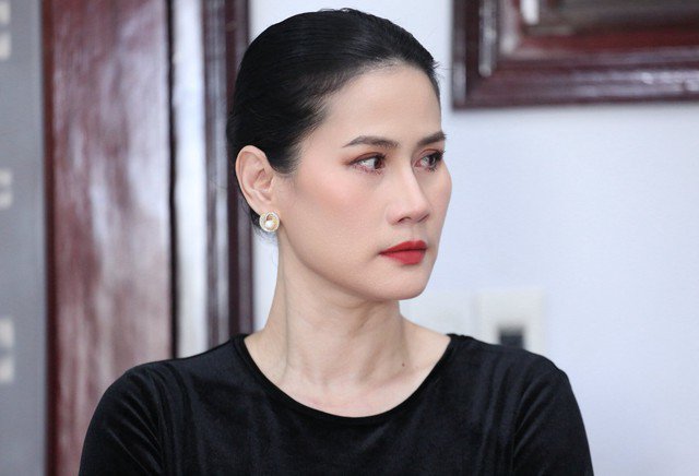Biểu cảm "phản diện" của Thân Thúy Hà.