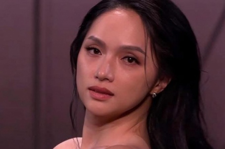 Hương Giang bị chấm 5 điểm khi thi mặt mộc