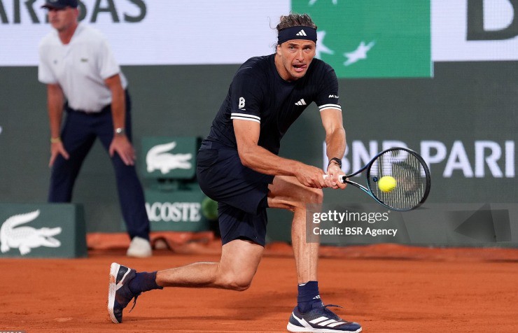 Zverev phô diễn đẳng cấp