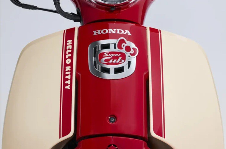 Honda giới thiệu Super Cub Hello Kitty, độ dễ thương khiến fan "đổ gục" - 2