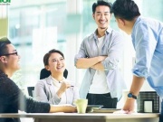 Đi làm nhiều năm mới hiểu: Có 4 kiểu đồng nghiệp càng thân càng giúp bạn tiến xa