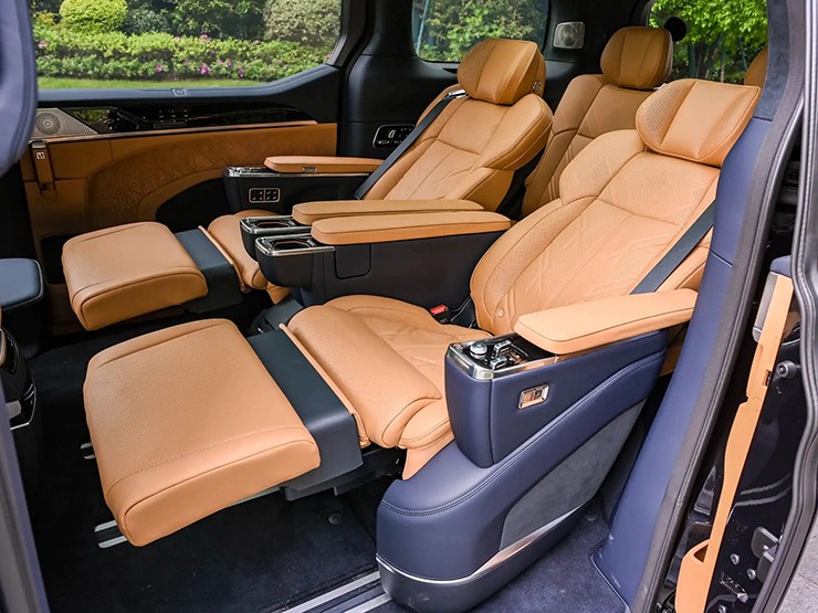 Zeekr 009 nhận cọc tại Việt Nam, giá bán ngang ngửa Toyota Alphard - 9
