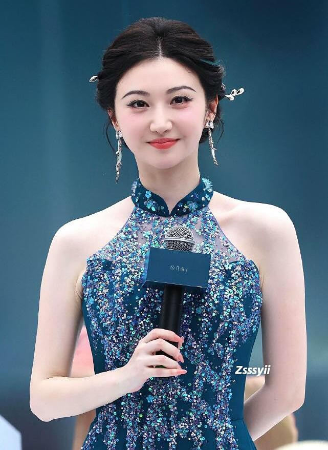 Diễn viên Cảnh Điềm. Ảnh: Weibo