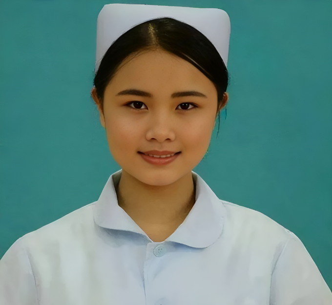 Lý Phụng Bình là y tá trẻ triển vọng tại Bệnh viện Nhân dân số 1 thành phố Ngọc Lâm. Ảnh: Sohu