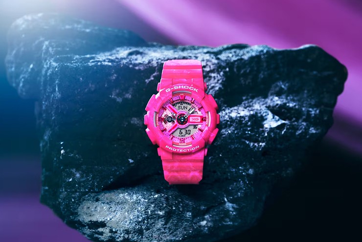 Casio G-Shock GMA-S110XG-4A có giá khoảng 4,18 triệu đồng.