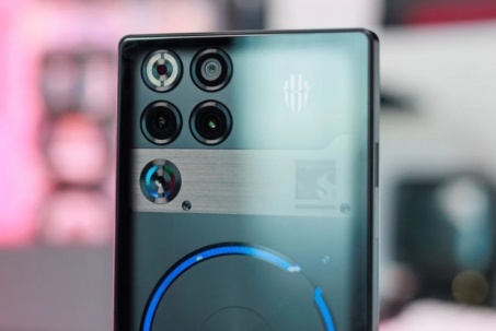 Không phải iPhone hay Galaxy, đây là chiếc smartphone mạnh nhất