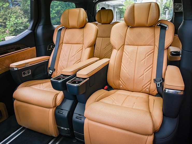 Zeekr 009 nhận cọc tại Việt Nam, giá bán ngang ngửa Toyota Alphard - 8