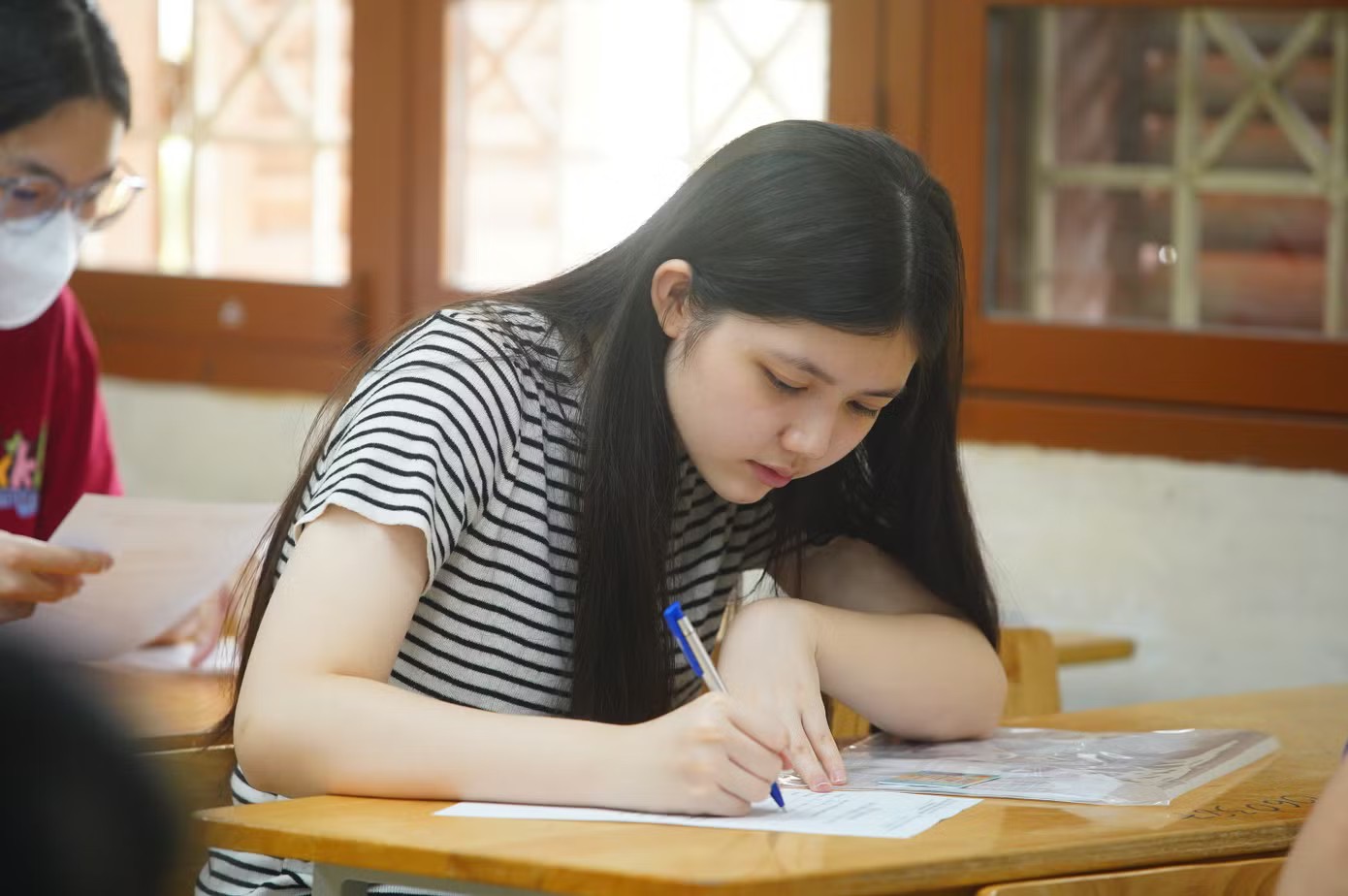 Thí sinh lắng nghe, điều chỉnh thông tin sai sót, làm những thủ tục cần thiết trước ngày thi chính thức.