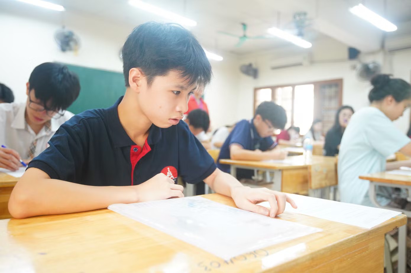 Thí sinh lắng nghe, điều chỉnh thông tin sai sót, làm những thủ tục cần thiết trước ngày thi chính thức.