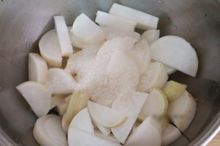 Loại rau trắng tươi mát, tạo cảm giác thèm ăn, giòn ngọt, còn thanh nhiệt, giải độc, tháng 5 nhất định phải ăn - 4