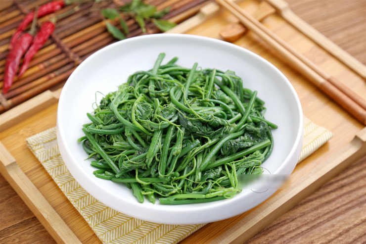 Loại rau này chứa lượng axit folic gấp 20 lần so với cần tây