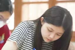 Gần 125.000 thí sinh Hà Nội làm bài thi Ngữ văn vào lớp 10