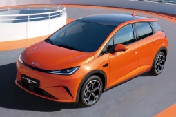 Vừa mở bán tại Việt Nam, BYD Dolphin đã có thêm bản hybrid chạy tới 1.000 km